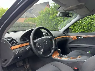 Gebraucht Mercedes E270 Elegance 177 PS (130 kW) 2004 Limousine