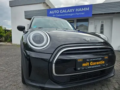 Gebraucht Mini ONE Classic 102 PS (75 kW) 2021 Schwarz Kleinwagen