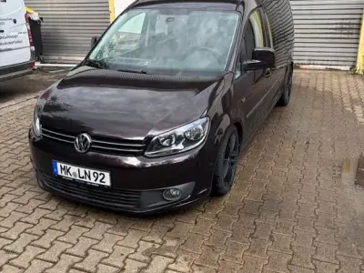 Gebraucht VW Caddy Maxi 102 PS (75 kW) 2013 Violett Van / Kleinbus