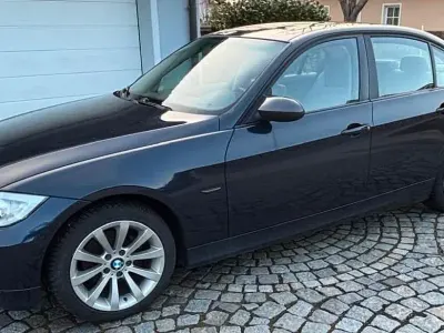 Gebraucht BMW 318 129 PS (94 kW) 2007 Blau Limousine