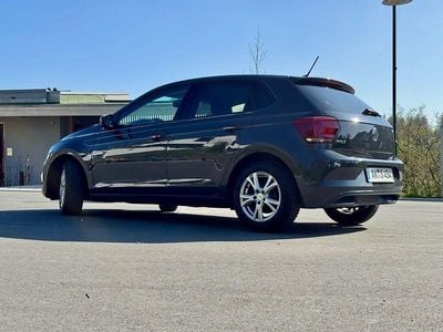 Usata VW Polo Comfortline 95 CV (69 kW) 2018 Grigio Utilitaria