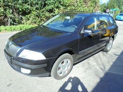 Gebraucht Skoda Octavia Ambiente 105 PS (77 kW) 2008 Schwarz Kombi