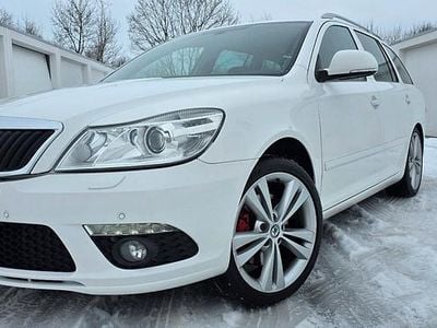 Weiß Gebraucht 2012 Skoda Octavia RS Kombi | 6.000 € (Fairer Preis)