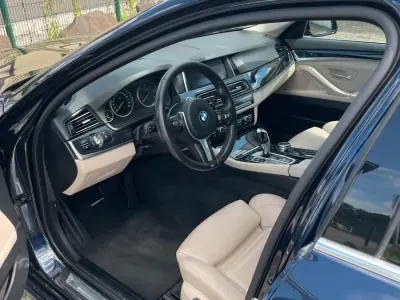 Używany BMW 520 Luxury Line 194 KM (142 kW) 2015 Niebieski Sedan/Limuzyna
