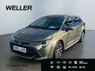 Second-hand Toyota Corolla Team 179 CP (131 kW) 2020 Maro Break