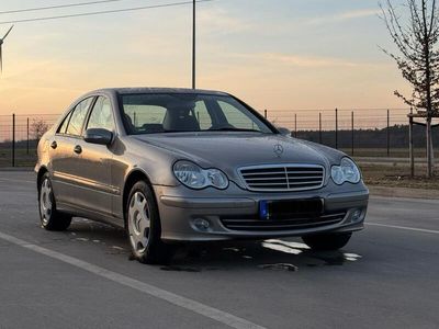 Mercedes C200
