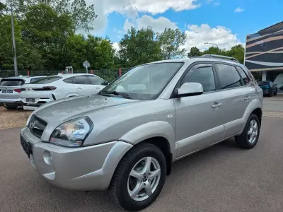 Gebraucht Hyundai Tucson GLS 141 PS (103 kW) 2010 Silber SUV