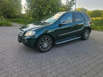 Gebraucht Mercedes ML320 224 PS (164 kW) 2006 Grün SUV