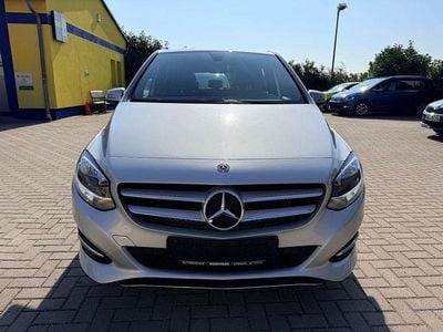 Gebraucht Mercedes B180 136 PS (100 kW) 2018 Silber Van / Kleinbus