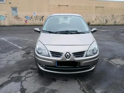 Gebraucht Renault Scénic II 140 PS (102 kW) 2007 Braun Van / Kleinbus
