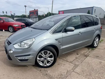 Gebraucht Ford S-MAX Titanium 140 PS (102 kW) 2013 Grau Van / Kleinbus