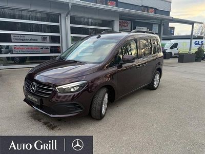 Gebraucht Mercedes T180 Style 116 PS (85 kW) 2024 Rubellitrot metallic Van / Kleinbus