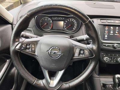 Braun Gebraucht 2017 Opel Zafira Tourer Business Innovation Van / Kleinbus | 9.842 €