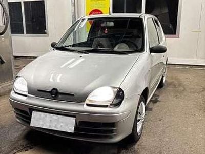 Gebraucht Fiat Seicento Basis 54 PS (39 kW) 2008 Grau Kleinwagen