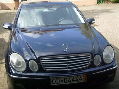 Mercedes E320