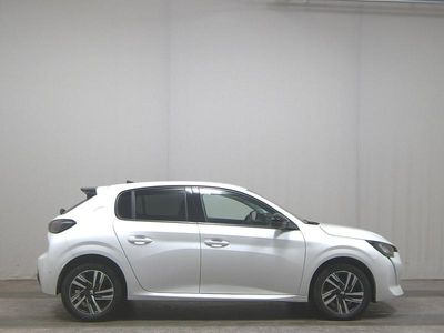 Gebraucht Peugeot 208 Allure 101 PS (74 kW) 2022 Weiss Kleinwagen