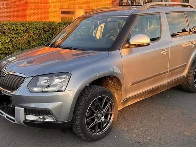 Second-hand Skoda Yeti 110 CP (80 kW) 2016 Gri SUV