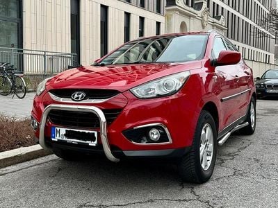 Gebraucht Hyundai ix35 135 PS (99 kW) 2013 Rot SUV