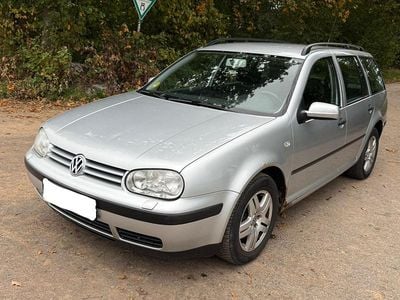 Silber Gebraucht 2002 VW Golf IV Kombi | 2.799 € (Guter Preis)