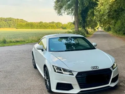 Gebraucht Audi TT Ambiente 230 PS (169 kW) 2014 Weiß Coupé