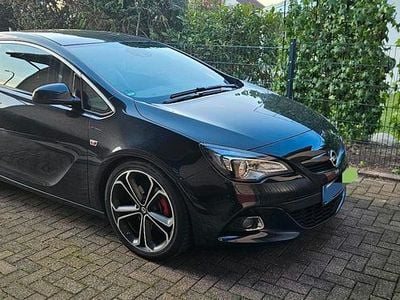 Opel Astra GTC