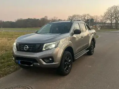 Gebraucht Nissan Navara 190 PS (139 kW) 2021 Grau Pickup