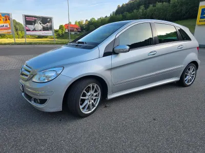 Gebraucht Mercedes B200 140 PS (102 kW) 2006 Silber Van / Kleinbus
