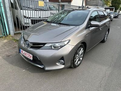 Second-hand Toyota Auris Touring Sports Life+ 99 CP (72 kW) 2013 Break