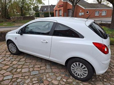 Gebraucht Opel Corsa Selection 69 PS (50 kW) 2010 Weiß Kleinwagen