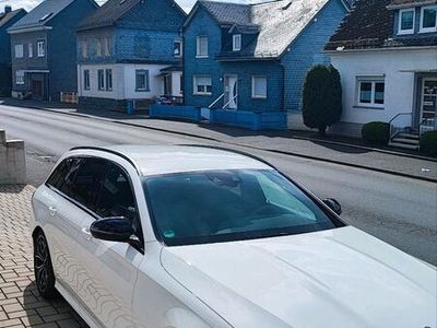 gebraucht Mercedes E200 AMG 2021 160 PS