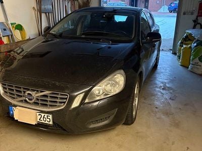 Gebraucht Volvo V60 179 PS (131 kW) 2011 Schwarz Kombi