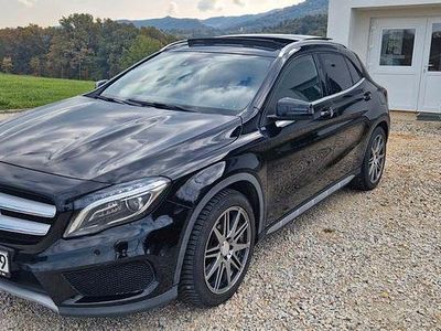 Mercedes GLA220