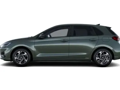 Neu Hyundai i30 Advantage 101 PS (74 kW) 2025 Cypress green / mic Limousine