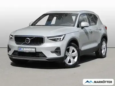 Gebraucht Volvo XC40 Core 163 PS (119 kW) 2023 Vapour grey / metallic SUV