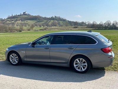 Usado BMW 520 Sport Line 184 HP (135 kW) 2012 Cinzento Carrinha