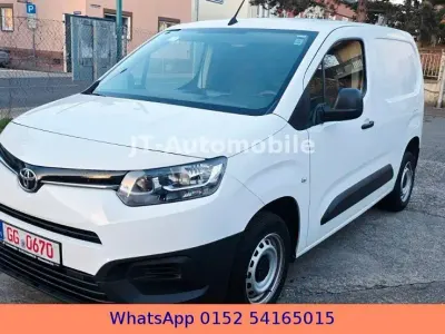 Gebraucht Toyota Proace City City 75 PS (55 kW) 2021 Weiß Van / Kleinbus