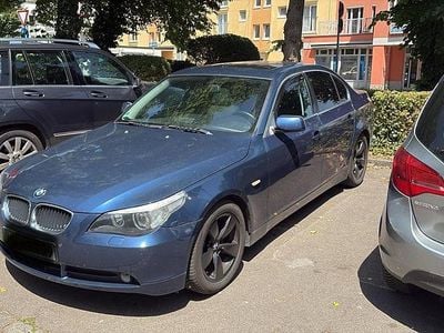 BMW 523