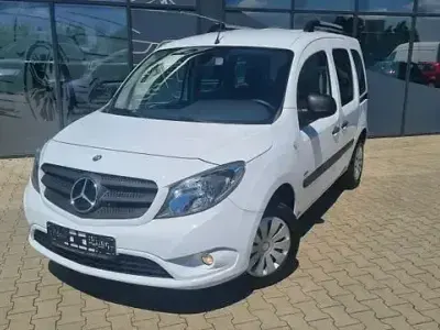 Gebraucht Mercedes Citan 111 110 PS (80 kW) 2016 Weiß Van / Kleinbus