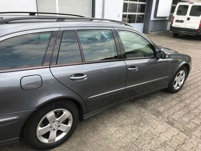 Mercedes E320