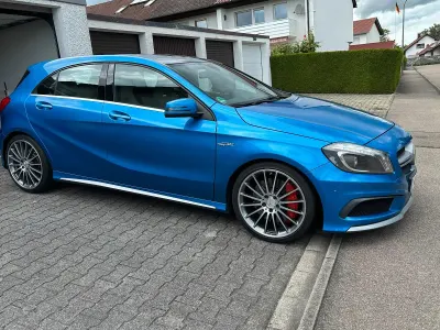 Gebraucht Mercedes A45 AMG AMG 410 PS (301 kW) 2013 Blau Kleinwagen