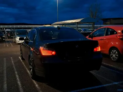 Gebraucht BMW 525 M Sport 197 PS (144 kW) 2009 Schwarz Limousine