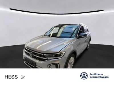 Second-hand VW T-Roc Style 110 CP (80 kW) 2023 Negru SUV