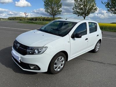 Second-hand Dacia Sandero Essentiel 75 CP (55 kW) 2019 Alb Berlinǎ