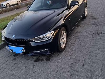 Gebraucht BMW 318 Sport Line 143 PS (105 kW) 2015 Schwarz Kombi