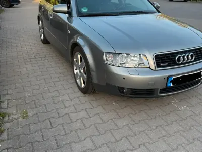 Gebraucht Audi A4 220 PS (161 kW) 2002 Grau Limousine