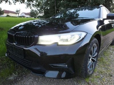 Schwarz Gebraucht 2022 BMW 318 Performance Kombi | 19.900 € (Guter Preis)
