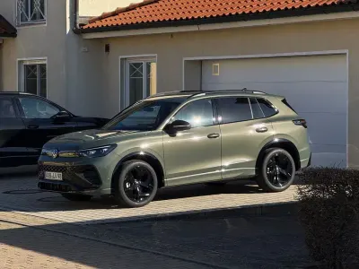 Gebraucht VW Tiguan Style 150 PS (110 kW) 2025 Grün SUV