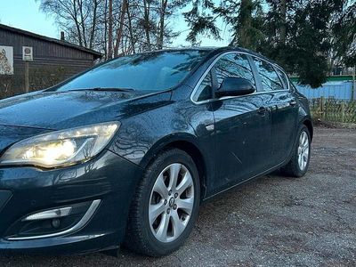 Gebraucht Opel Astra Eco 131 PS (96 kW) 2012 Schwarz Kleinwagen