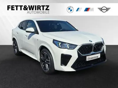 Gebraucht BMW X2 M Sport 163 PS (119 kW) 2025 Alpinweiss SUV