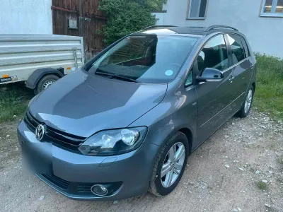 Gebraucht VW Golf VI 106 PS (77 kW) 2012 Grau Kleinwagen